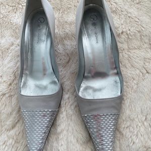 ST John Satin Silver Pumps
